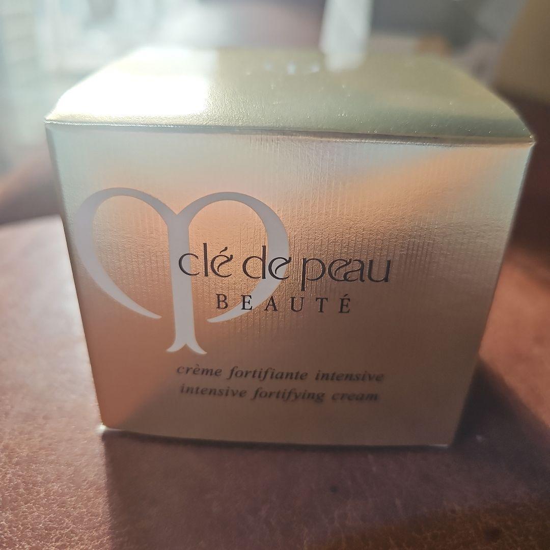 clé de peau クレームアンタンシヴ（レフィル） 50g(生産終了品)