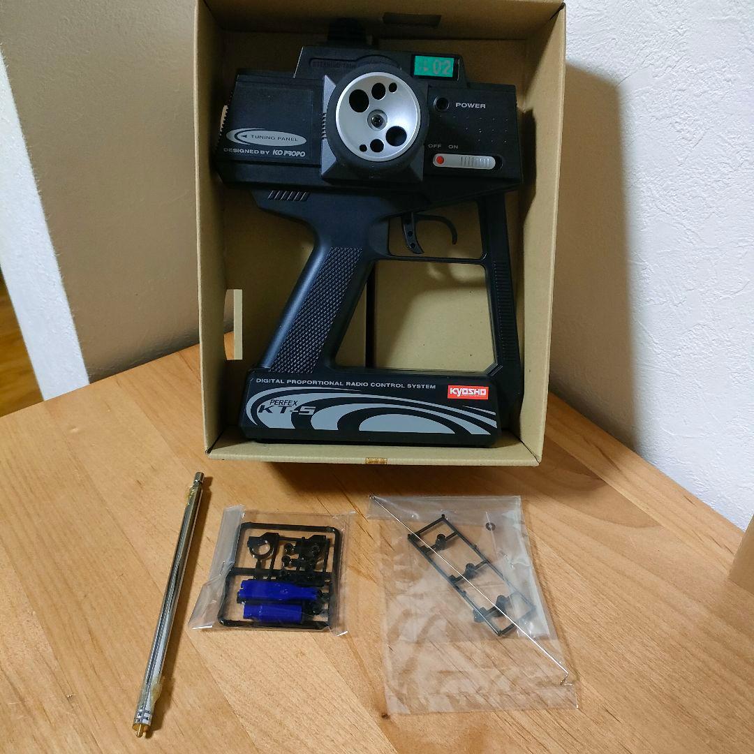 ミニッツ エンツォフェラー　MR02 Chassis 30451R 未使用