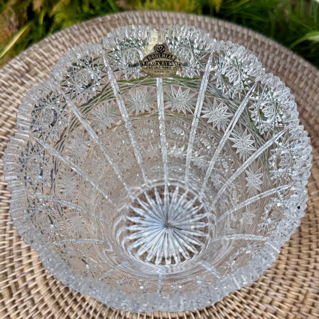 チェコ　ボヘミア　クリスタル　美しいガラス　CRYSTAL エッチング花瓶