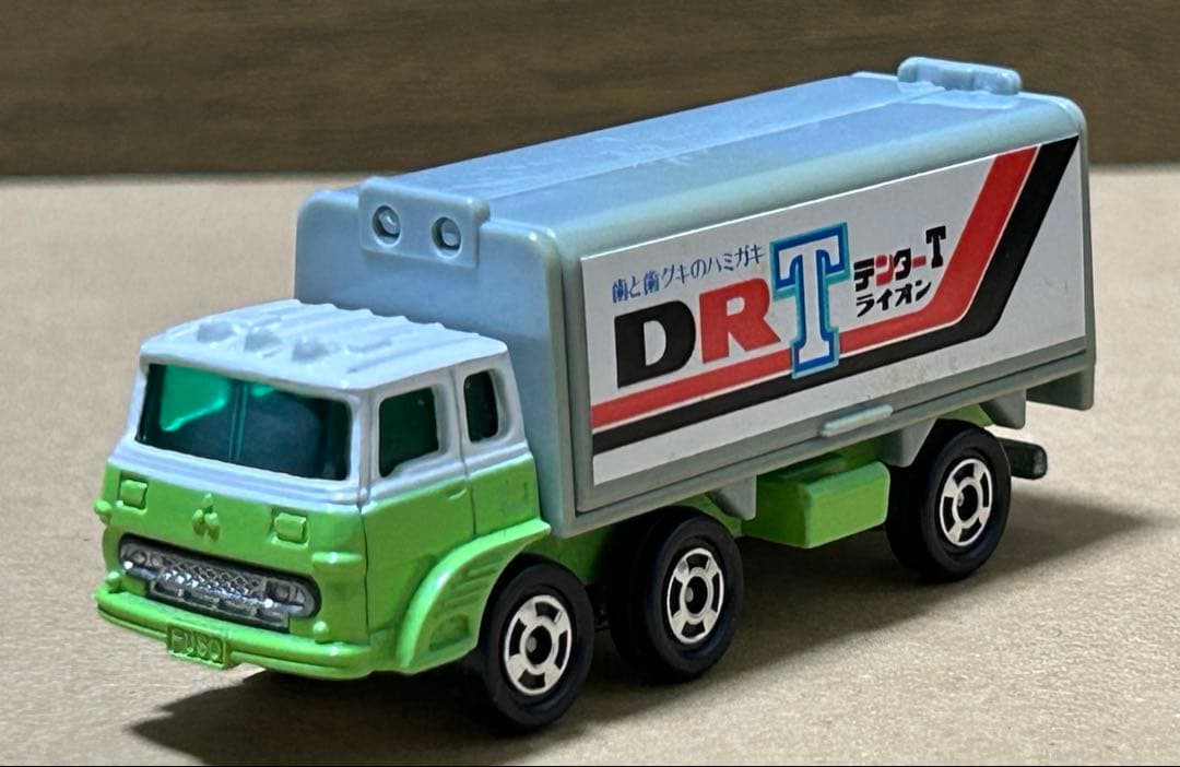 日本製 トミカ ふそう ウイングルーフ トラック スーパーギフト