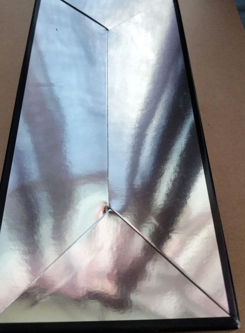 新品未開封　チェンソーマン　レゼ編　モチーフデザインピンズ　ピンバッジ　Box