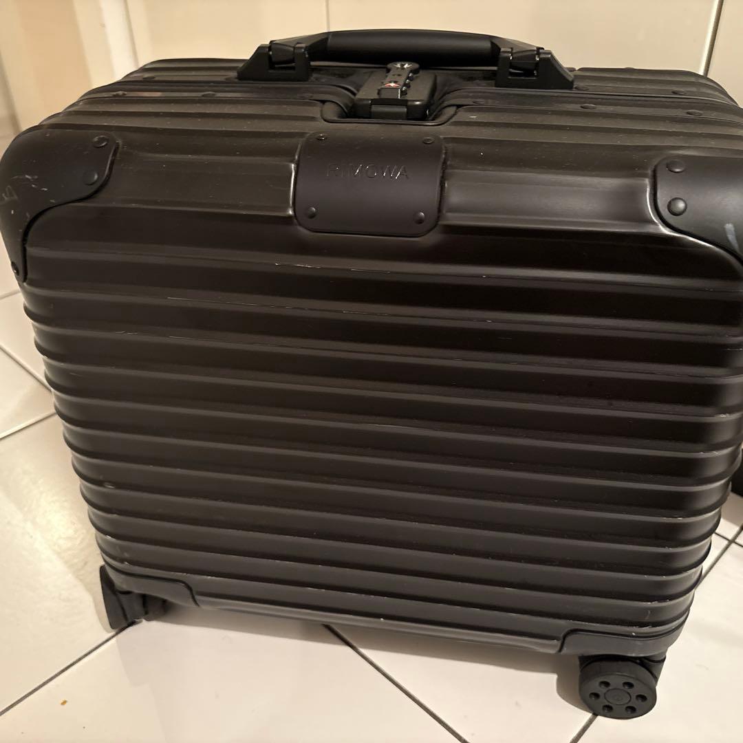 RIMOWA ORIGINAL コンパクト　ブラック キャリーケース　リモワ