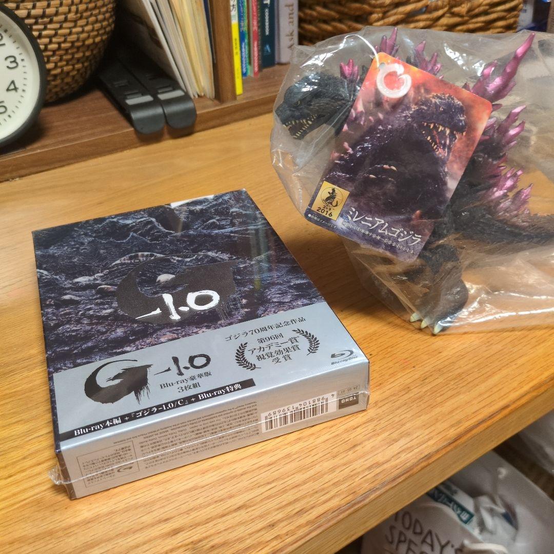 G-1.0 Blu-ray + ゴジラフィギュア