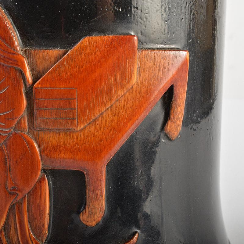 中国　古竹彫刻　黒漆　漢詩人物文　筆筒　時代箱付　G　R7384