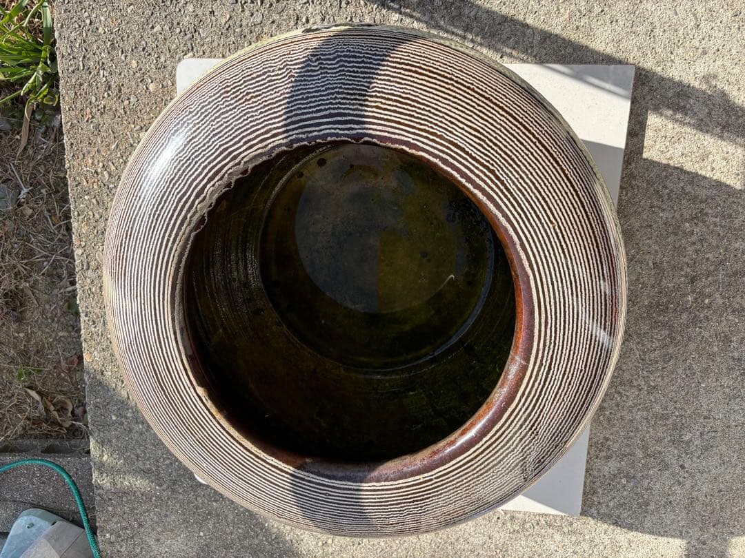 大型火鉢　装飾的な模様の 陶器　昭和初期　昭和レトロ