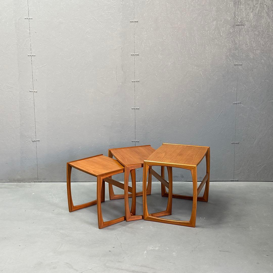 イギリス ヴィンテージ チーク ネストテーブル