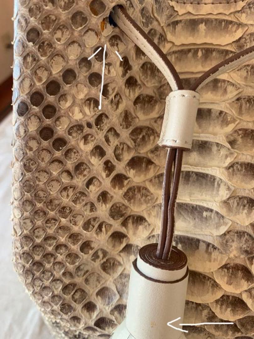 ANYA HINDMARCH パイソン巾着バッグ