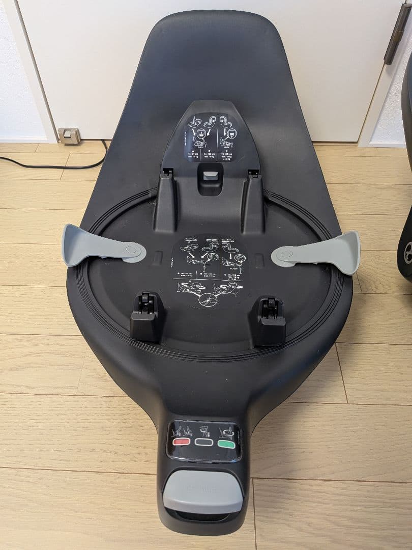 【美品】サイベックス Cloud Ti-Size + Base Tセット新生児〜