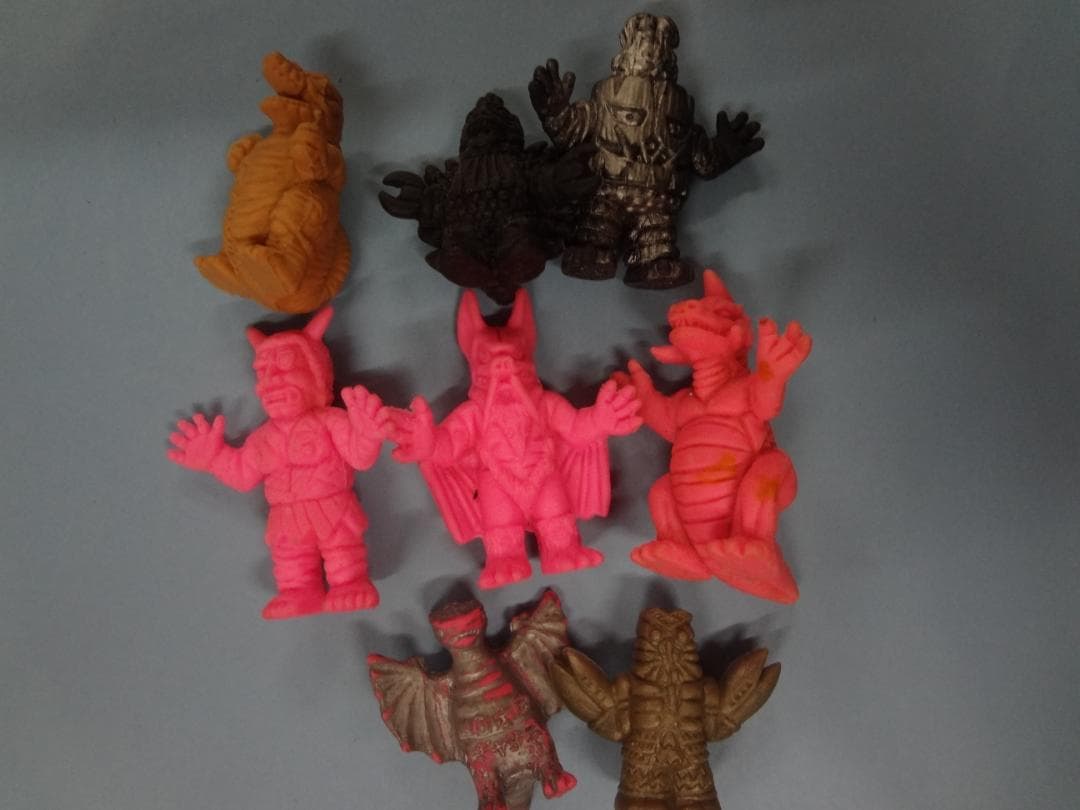 ウルトラマンシリーズ怪獣消しゴム 1980年代もの 　　８０体大量セット