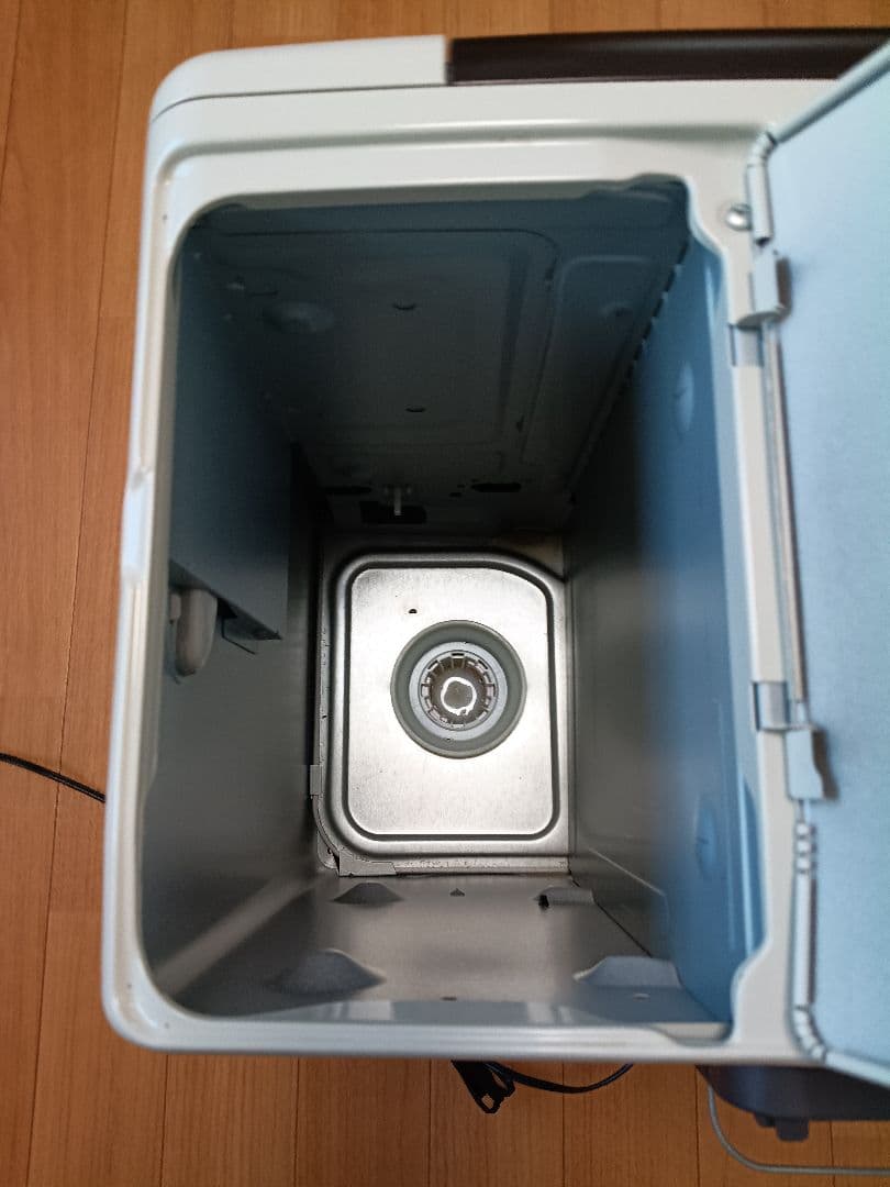 ダイニチ ブルーヒーター 2018年製 木造15畳鉄筋20畳 FW-5717LE