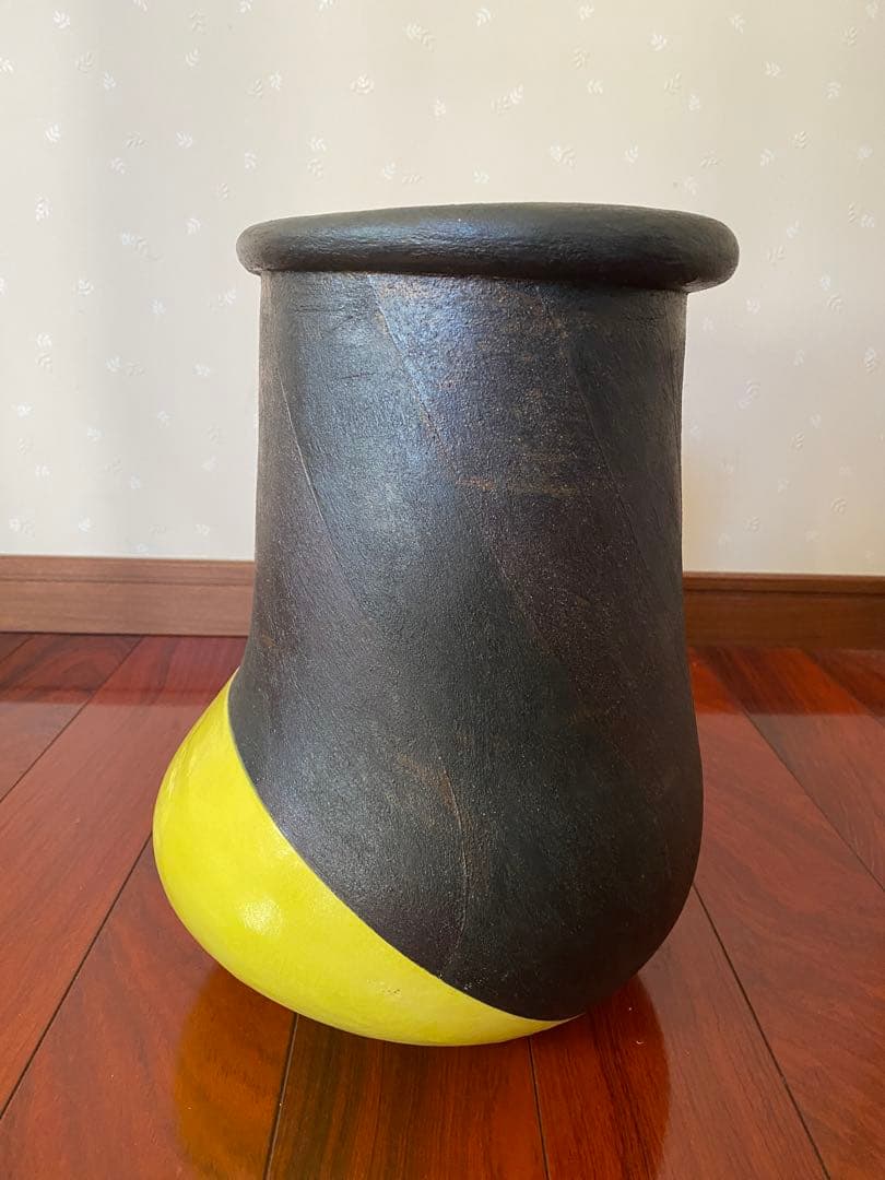 柳原睦夫作　キ織部　花壺