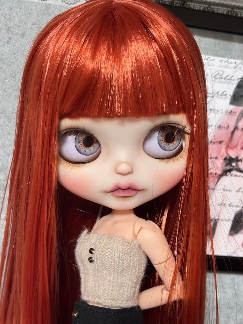 カスタムアイシードール　ネオサイズ　白肌　赤茶サラサラストレート