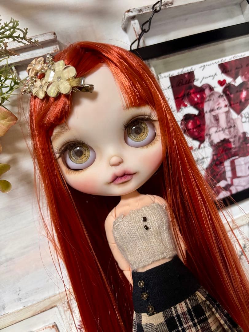 カスタムアイシードール　ネオサイズ　白肌　赤茶サラサラストレート