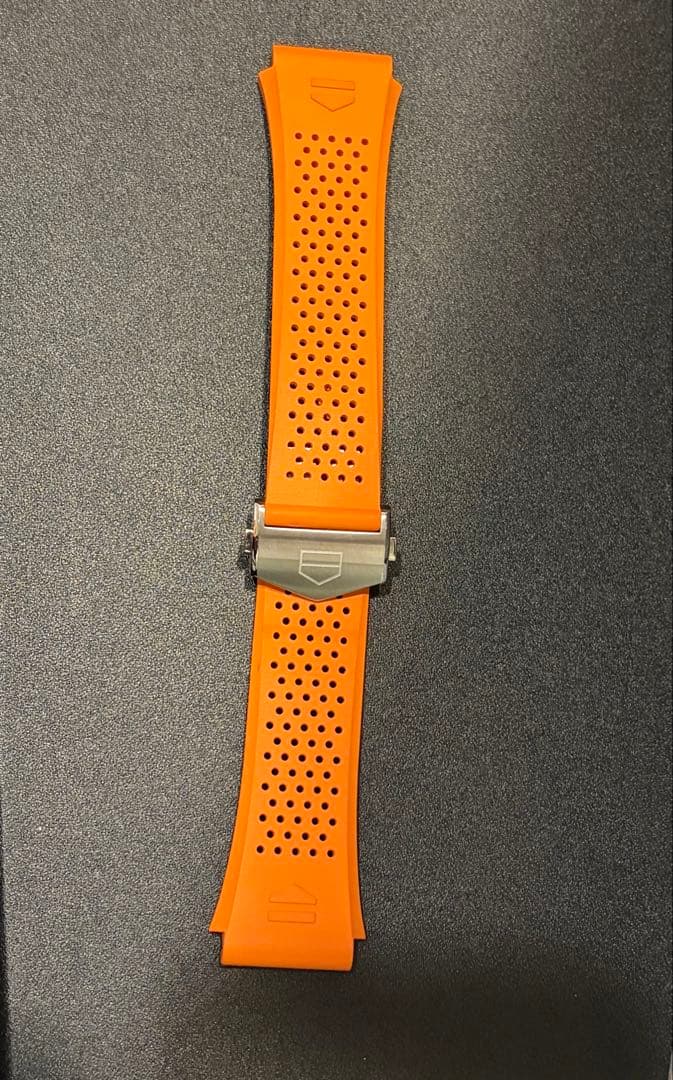タグホイヤー オレンジ ラバーストラップ(Connected E4 45mm)