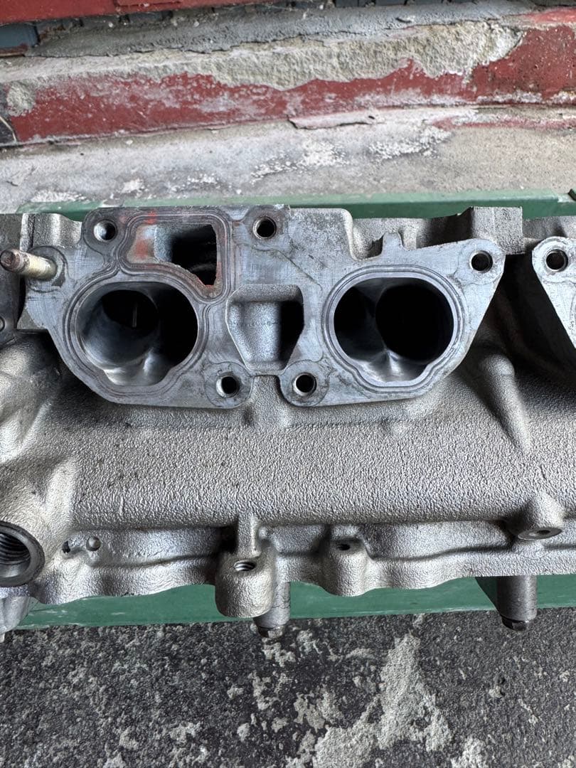 Ｓ１４シルビア　ＳＲ20DET エンジンヘッド