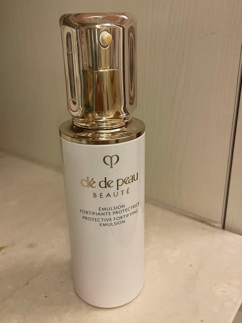 クレ・ド・ポー ボーテ エマルジョン 125ml SPF25