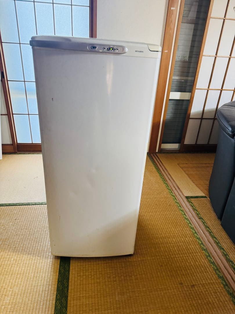福岡発 三菱 電気 冷凍庫 122L MF-U12J-W MITSUBISHI