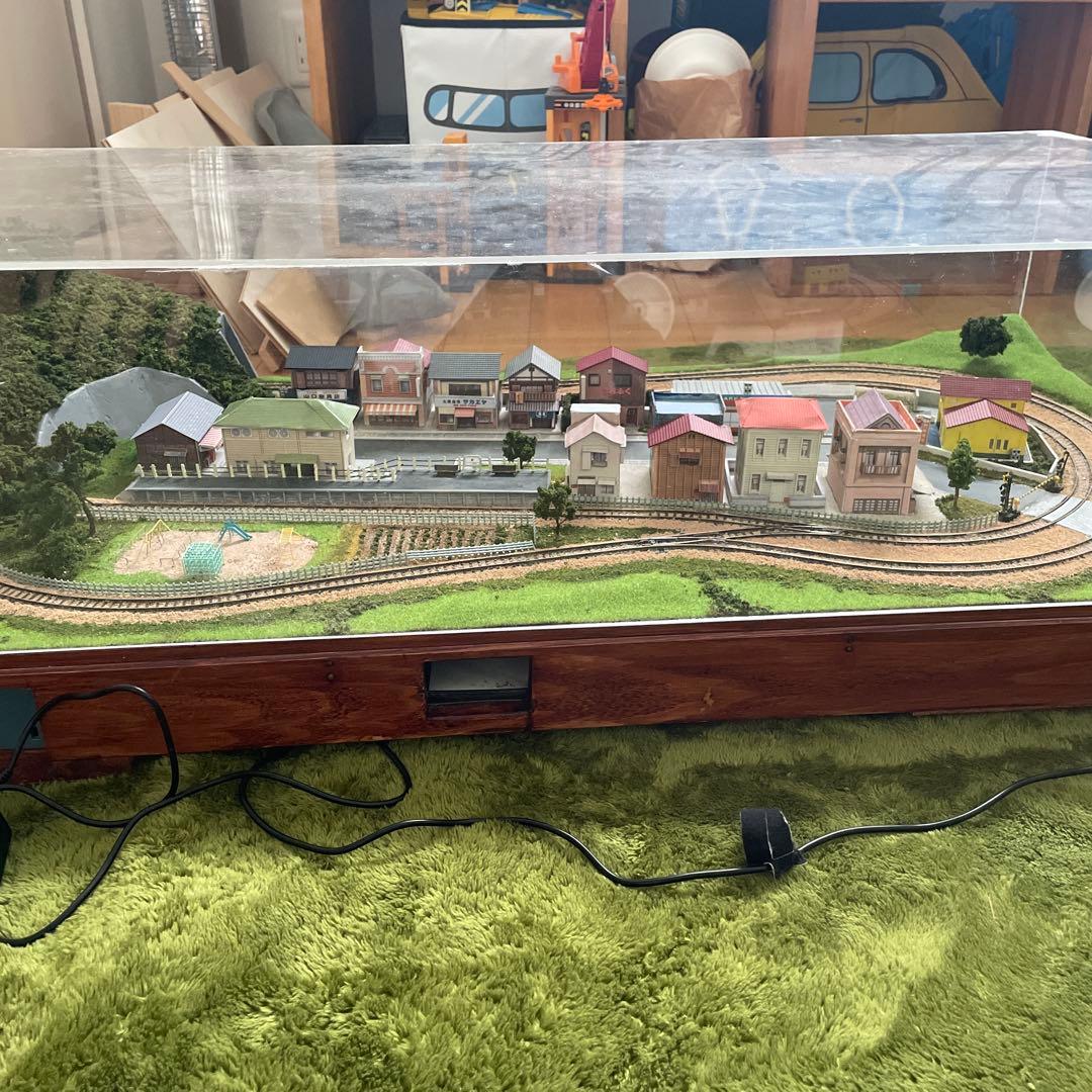 ひ*）様 Nゲージ鉄道模型 透明ケース付き