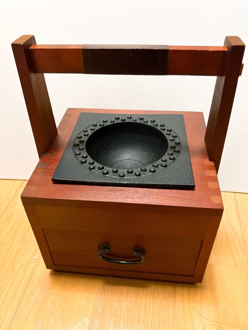 1/31まで価格　 煙草盆　小物入れ　木製ボックス