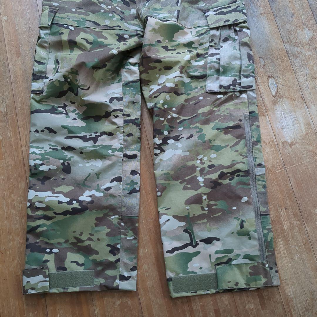 米軍実物　未使用　OCP マルチカム　ゴアテックスパンツ　M−R ①