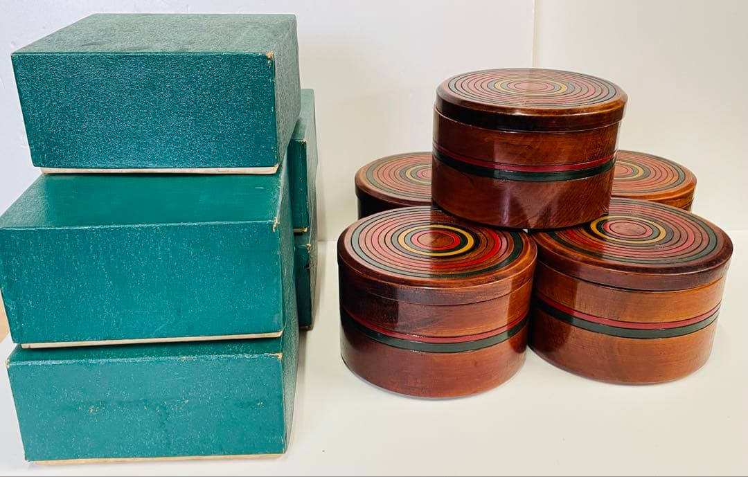 香川県の漆器 5点セット。 径13.5mm 高さ 8.5 mm。