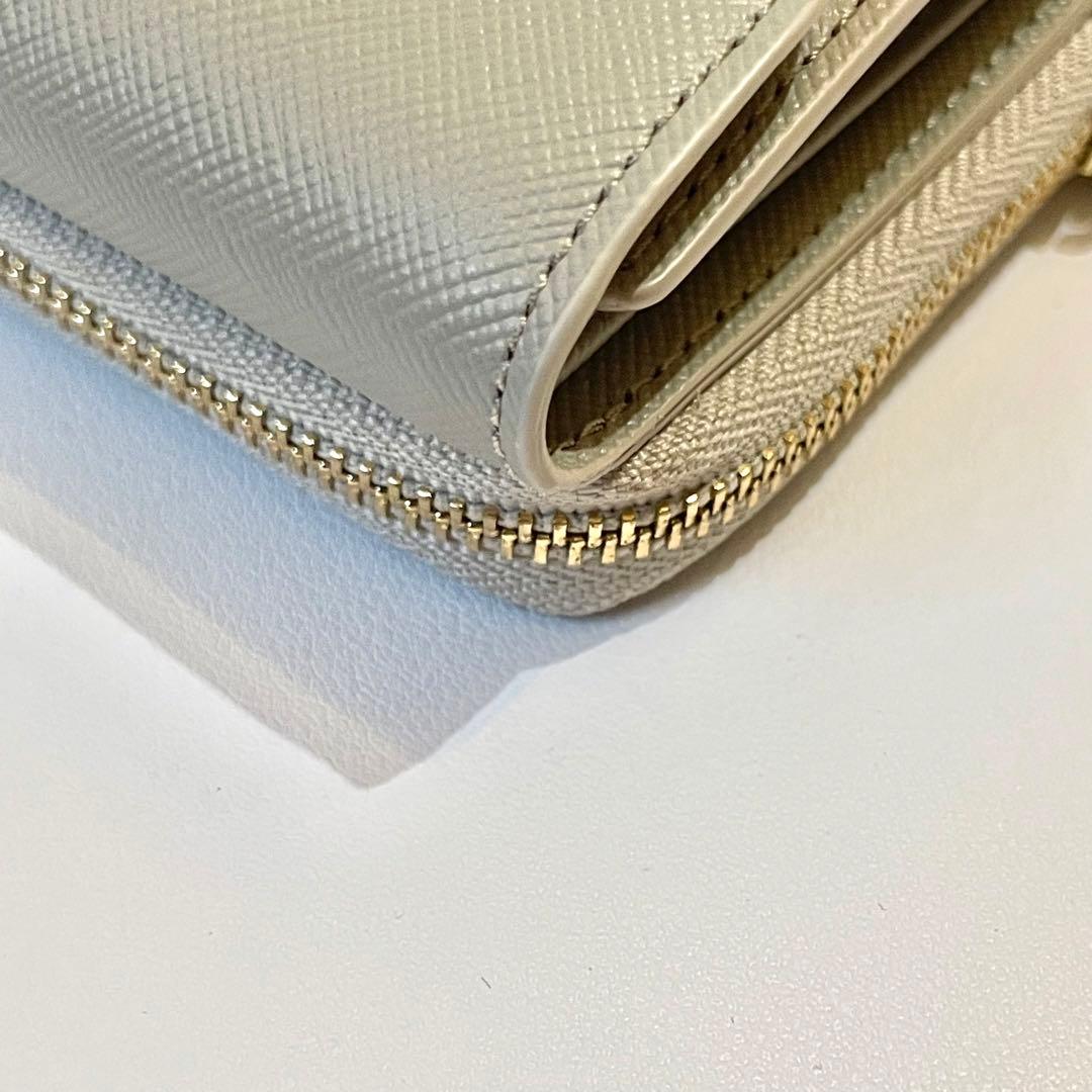 新品未使用✨agnes b. 折り財布 三つ折り ロゴ金具 レザー ベージュ