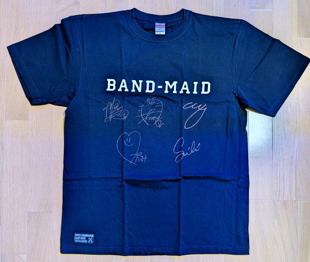 BAND-MAID メンバー全員直筆サイン入りTシャツ