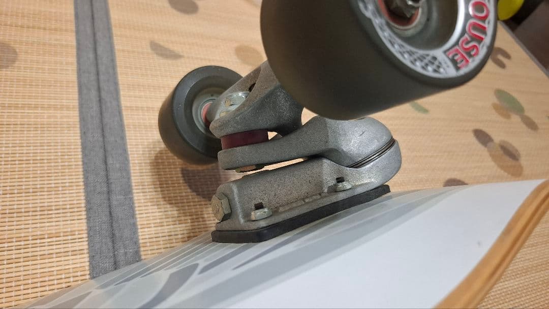 ポ*ン様 Taylor Knox スケートボード Carver コンプリート