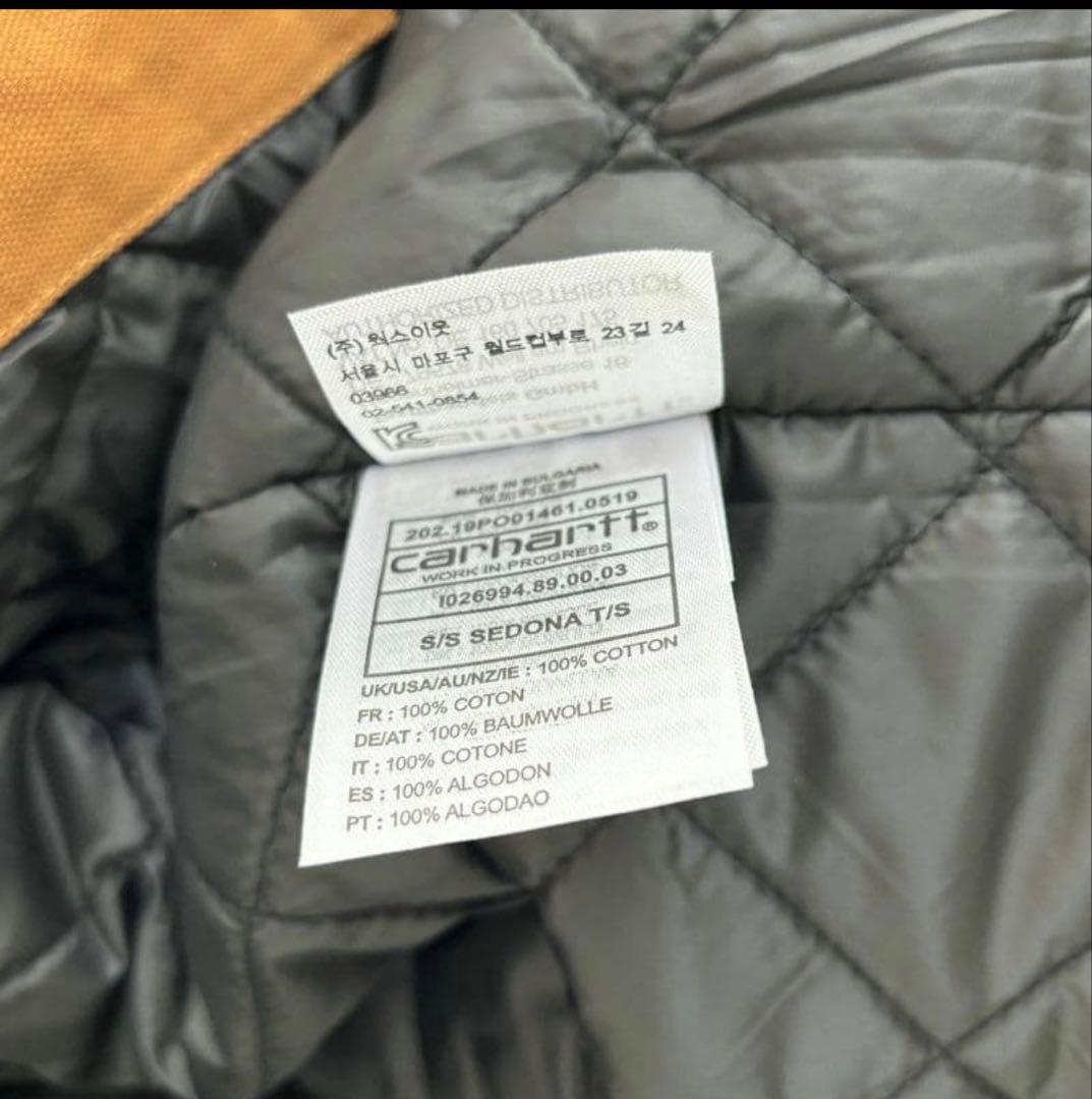 Carhartt ブラウンジャケット