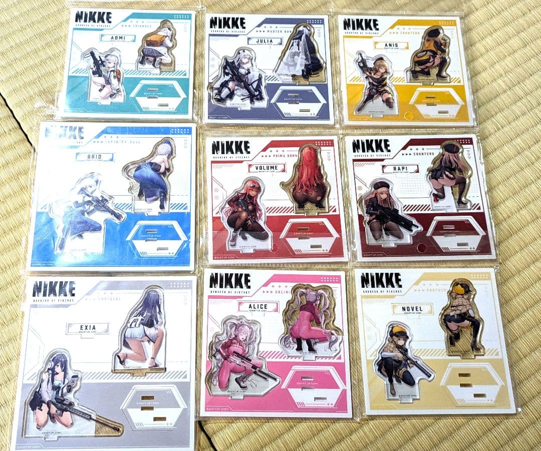 背中で魅せる アクリルスタンド NIKKE 勝利の女神　ニケ　まとめ売り