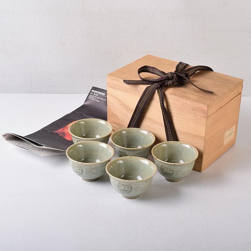韓国人間文化財　柳海剛（柳根瀅）作　高麗青磁　煎茶碗　五客　共箱　V　R8497