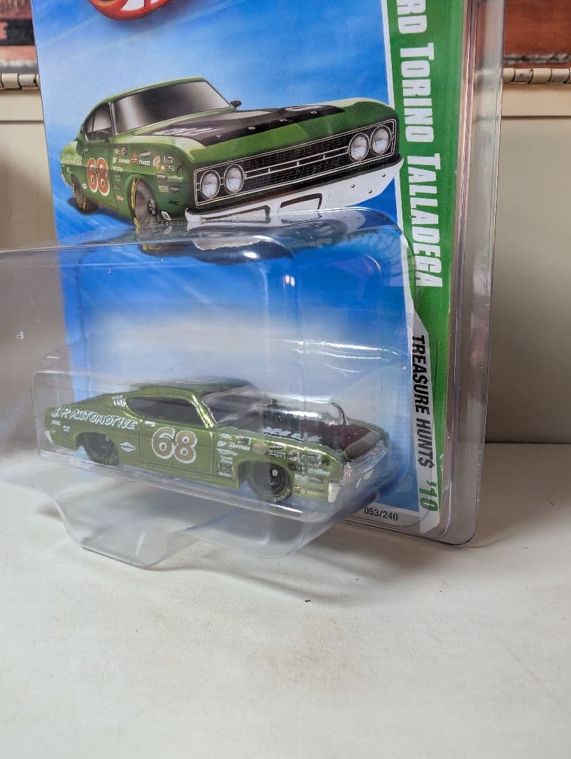 ホットウィール フォード トリノタラデガ スーパートレジャーハント