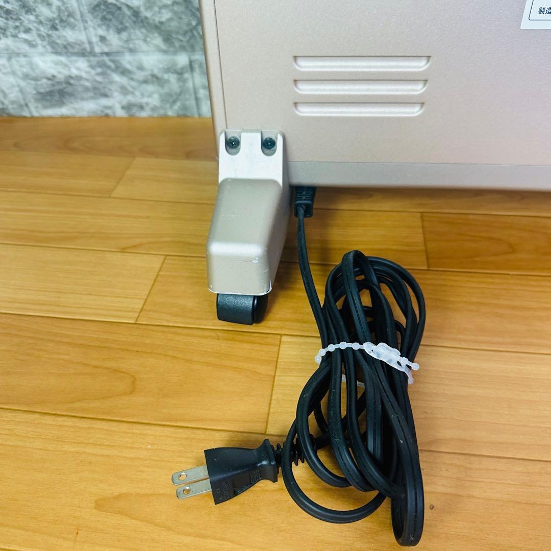 サンルミエ　遠赤外線暖房機　E800LS