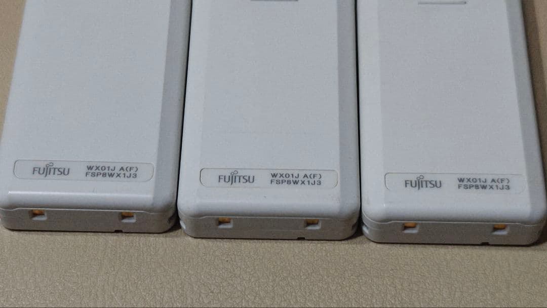 ★中古品★Fujitsu PHS本体 ホワイト 3台セット