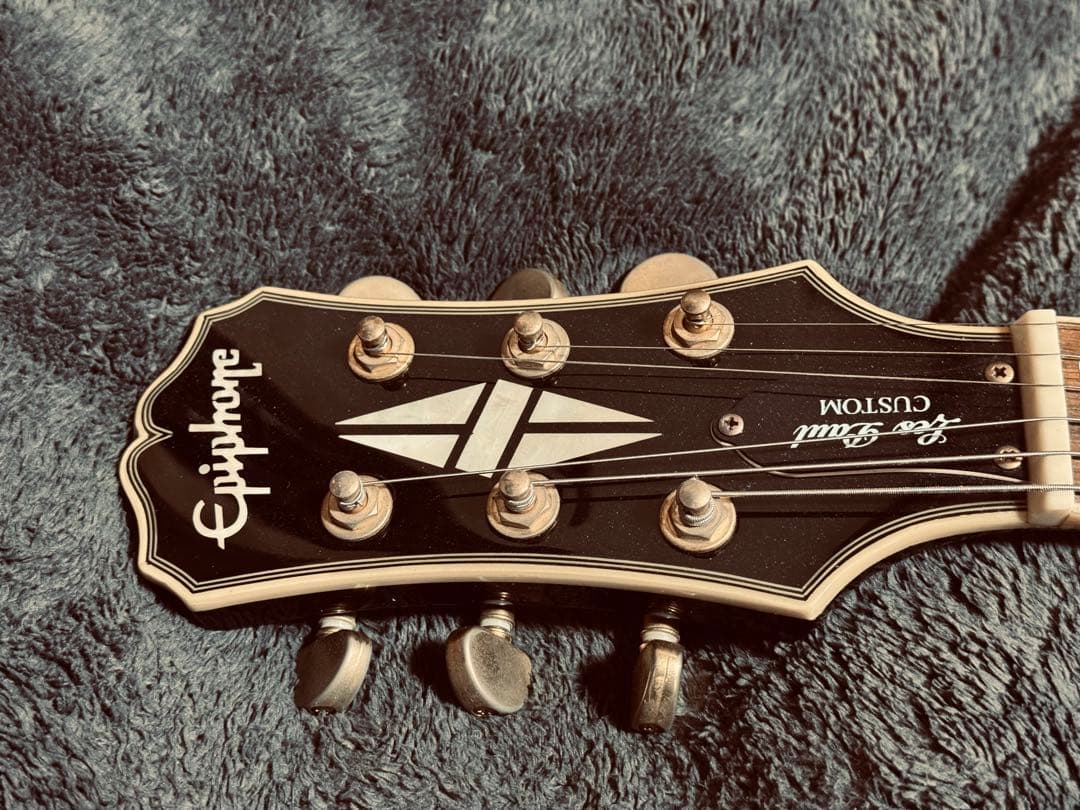 Epiphone Les Paul Custom（ギグバッグ、ストラップ付き）