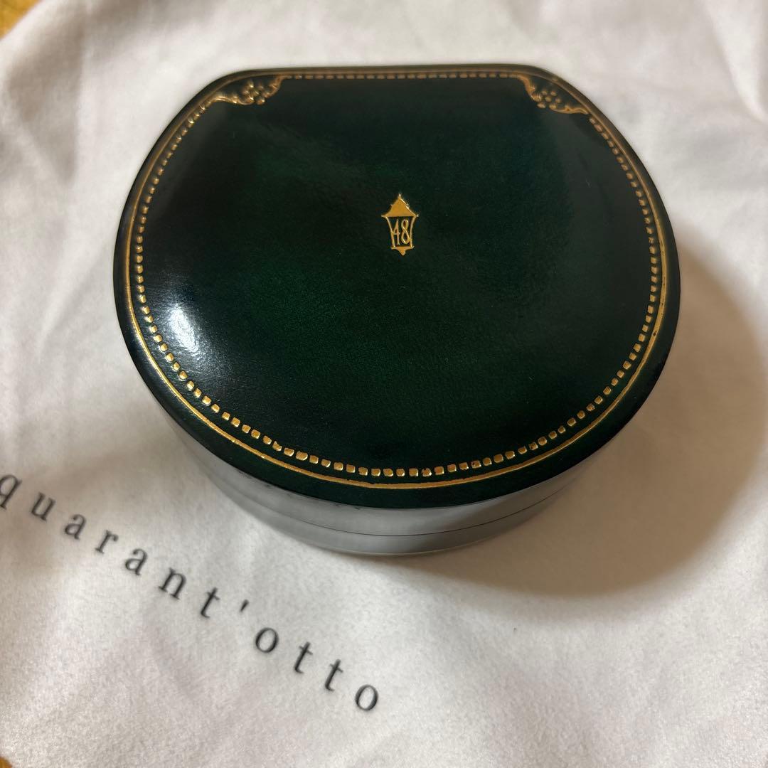 クアラントット　ノベルティ　レザーアクセサリーケース