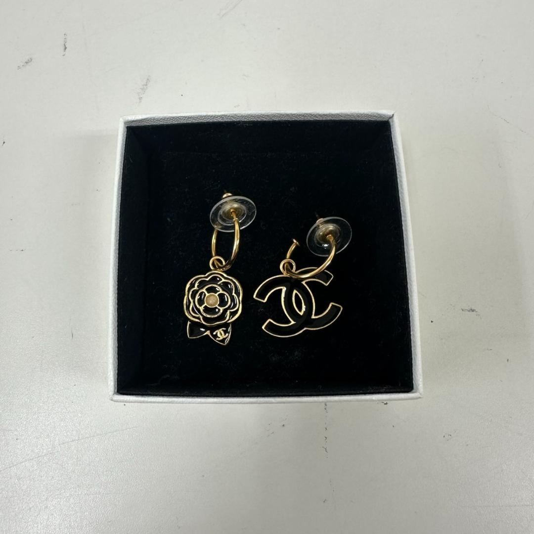 768393/CHANEL　カメリア　スリングピアス