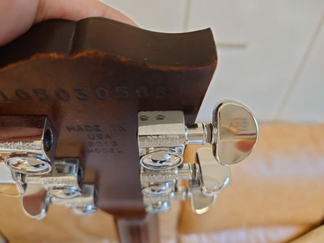 Gibson Les Paul 70s Tribute ゴールド ハードケース付