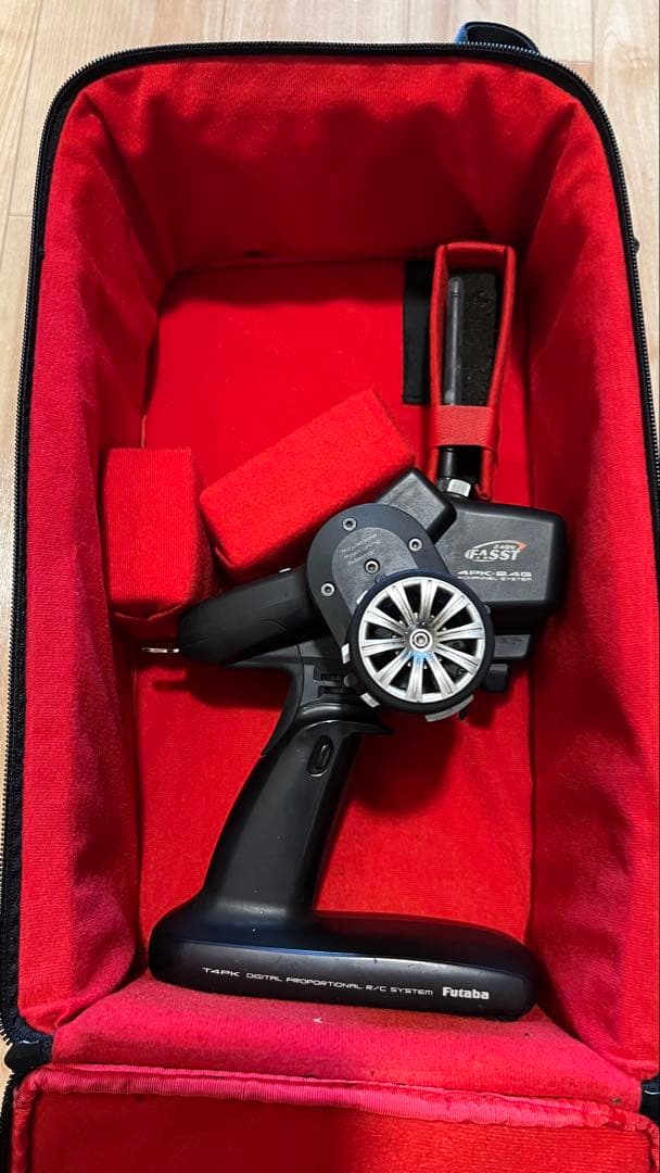 Futaba 4PK プロポ 2.4GHz ケース付き