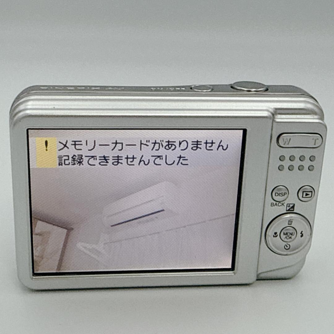 【美品】FUJIFILM FinePix AV230 デジタルカメラ シルバー