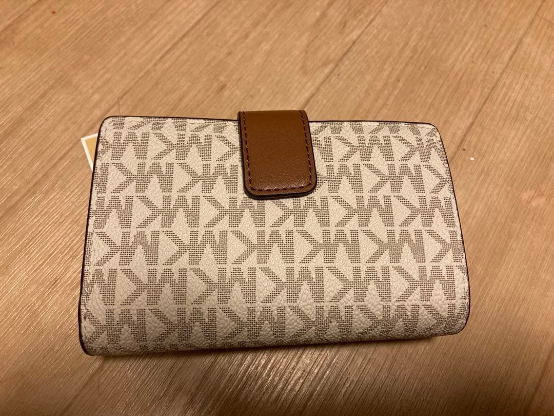 MICHAEL KORS 二つ折り財布 MKロゴ　新品未使用品