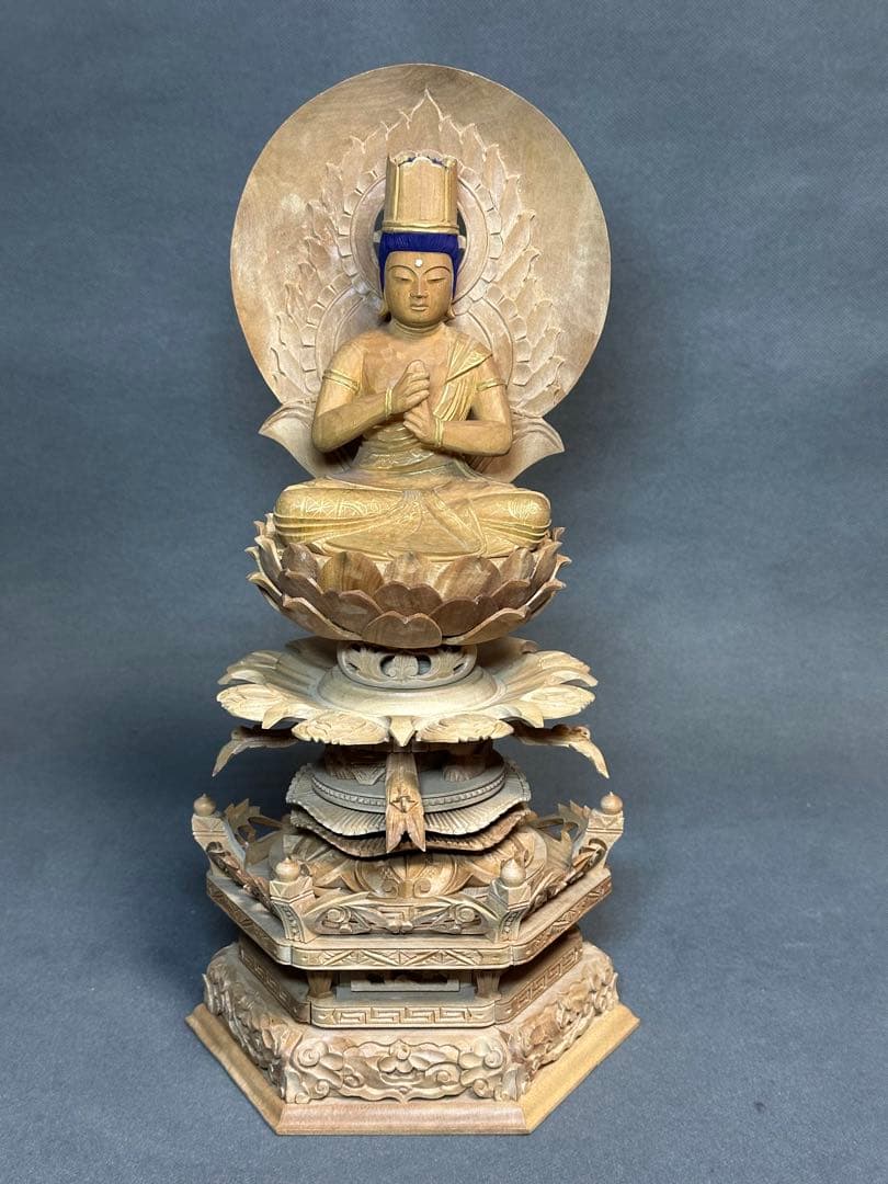 白檀　金泥書　大如来3寸　六角ケマン台　木彫り　仏像　アンティーク　置物　骨董