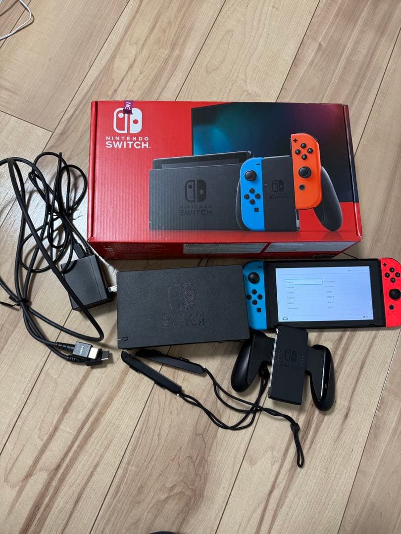 s*o様 Nintendo switch 本体　マイクロSDカード128GB付