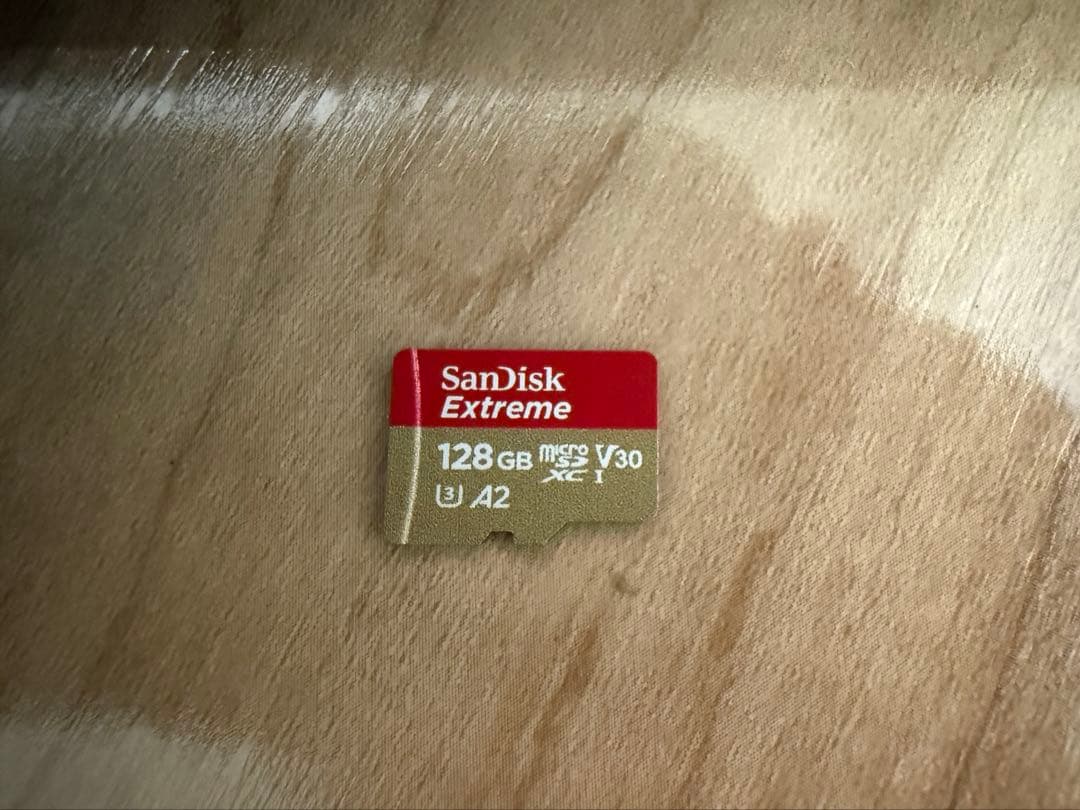 s*o様 Nintendo switch 本体　マイクロSDカード128GB付