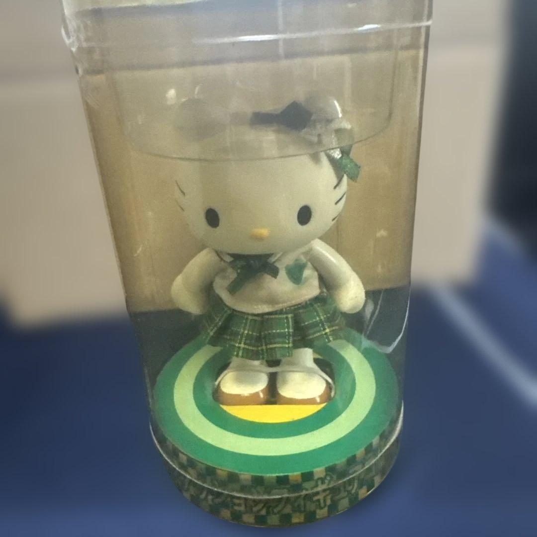 ハローキティ チェック柄ぬいぐるみ