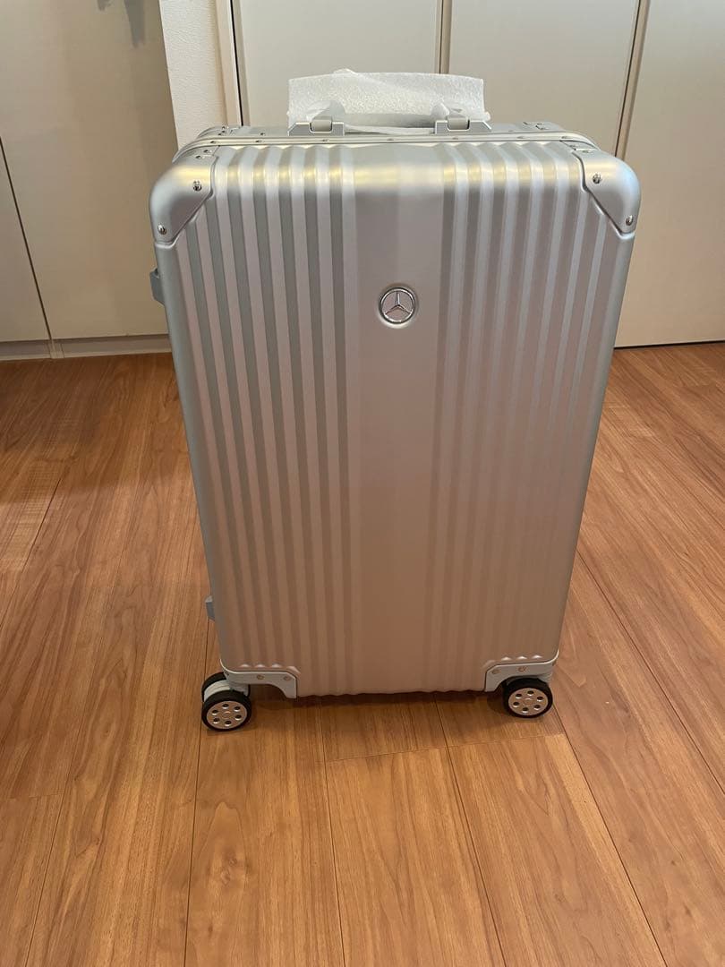 【新品未使用】メルセデスベンツ　65L スーツケース