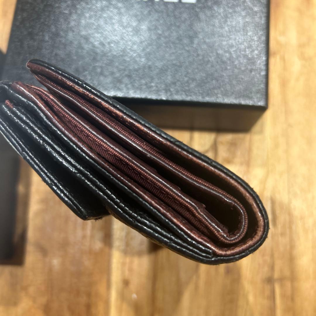 シャネル マトラッセ　キャビアスキン　財布
