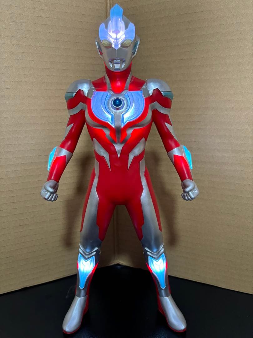 レア！BANDAI 超発光！DXウルトラマンギンガ　必殺技を光と音で！