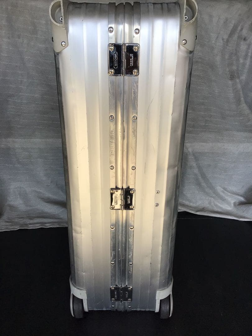 希少　リモワ　トパーズ　ビンテージサイドハンドル4輪の商品です。