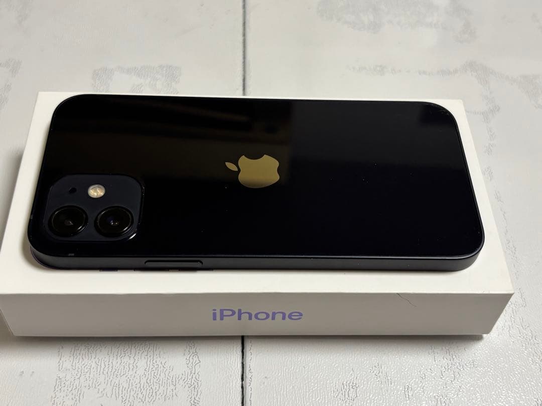 すり傷 iPhone12 本体 黒 128GB iPhone 12 Apple